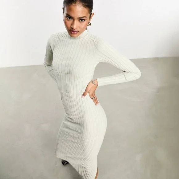 Zara dress - Picture 1 of 5